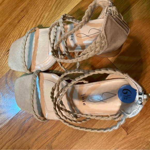 Joie Light nude color strappy block heeled sandals size 6.5 NEW - Picture 4 of 9